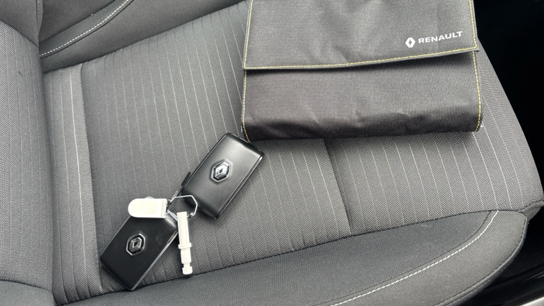 Renault Arkana 1.6 E-TECH Hybrid 145 Iconic 5dr Auto Hybrid Estate